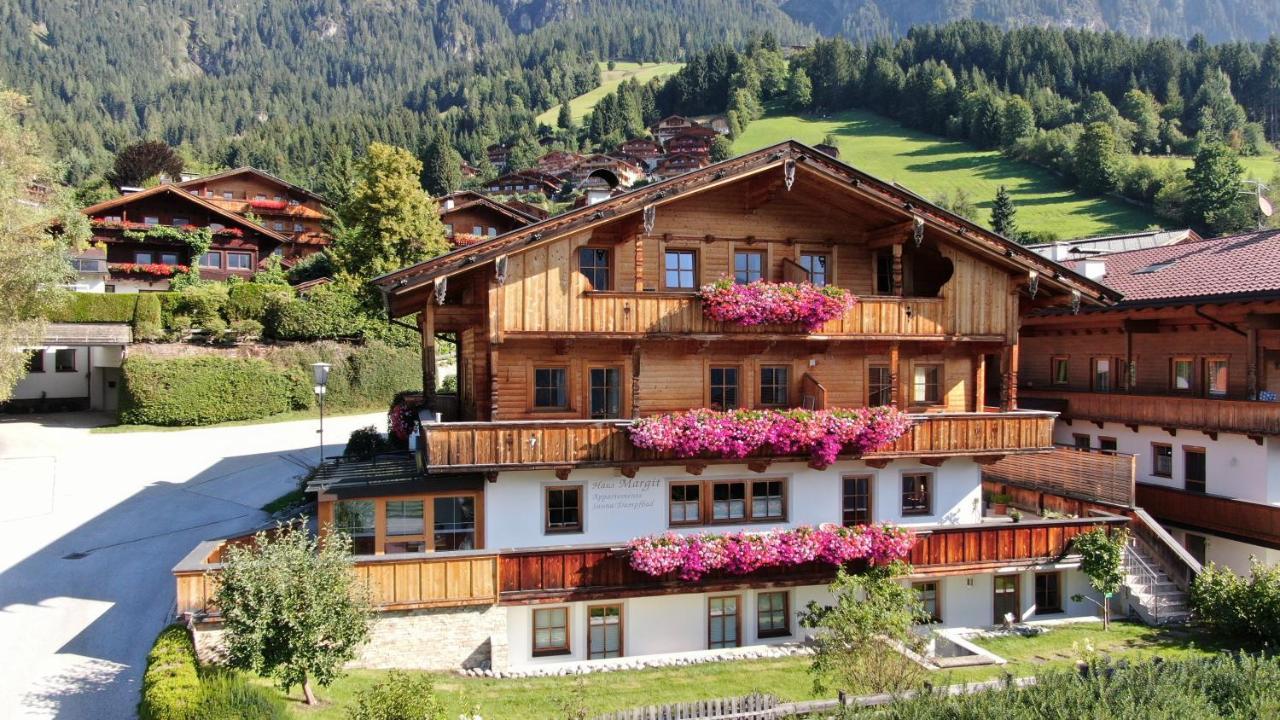 Wellnessappartements Margit Alpbach Exteriör bild