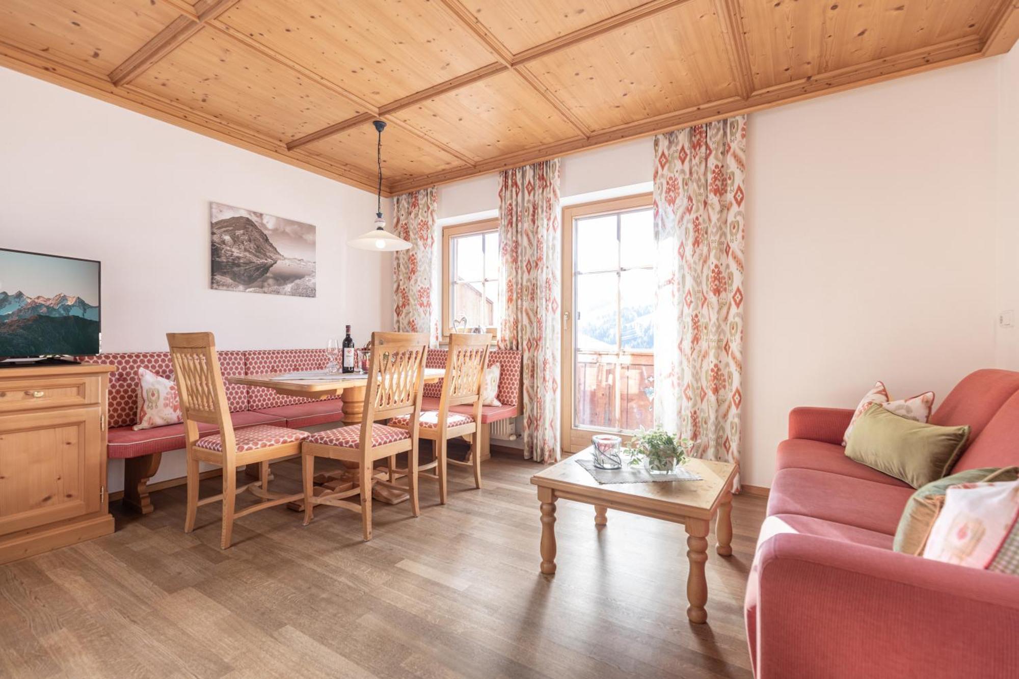 Wellnessappartements Margit Alpbach Exteriör bild
